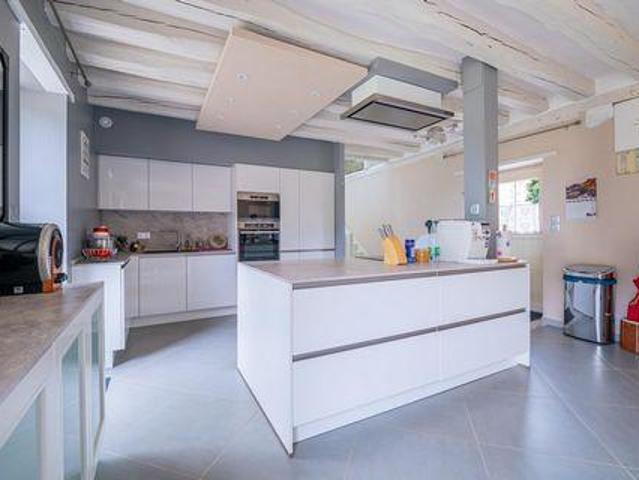 Villa 4 chambres, Parigné Pays de la Loire 72250 DS94893103
