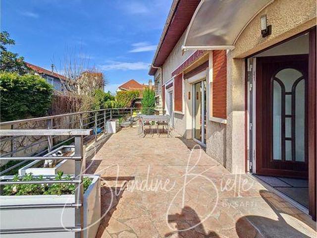 Villa 4 chambres, Chatou Île 78400 DLS104897438