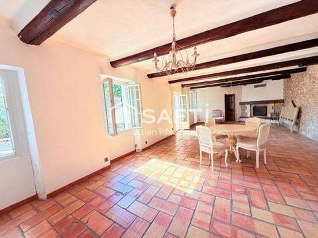 Villa 4 chambres, Cheval Provence 84460 ES105866271