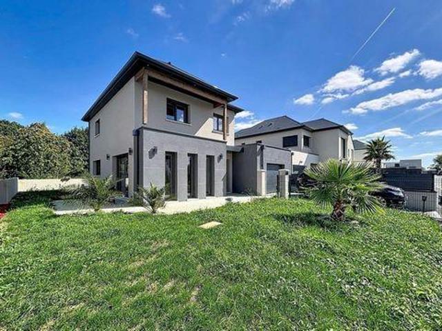 Villa 4 chambres, Eterville Basse 14930 DLS105490287