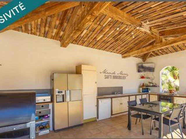 Villa 4 chambres, Gareoult Provence 83136 ES105795093