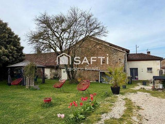 Villa 4 chambres, Genouillé Poitou 86250 DS101099737