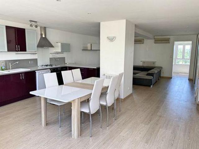 Villa 4 chambres, Gensac Aquitaine 33890 ES96311540