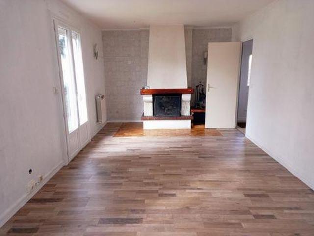Villa 4 chambres, La Milesse Pays de la Loire 72650 DS100853913