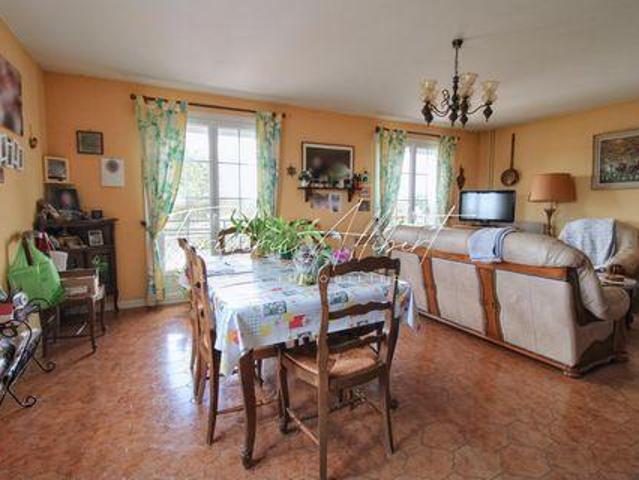 Villa 4 chambres, La Chapelle Bourgogne 71240 DS103617746