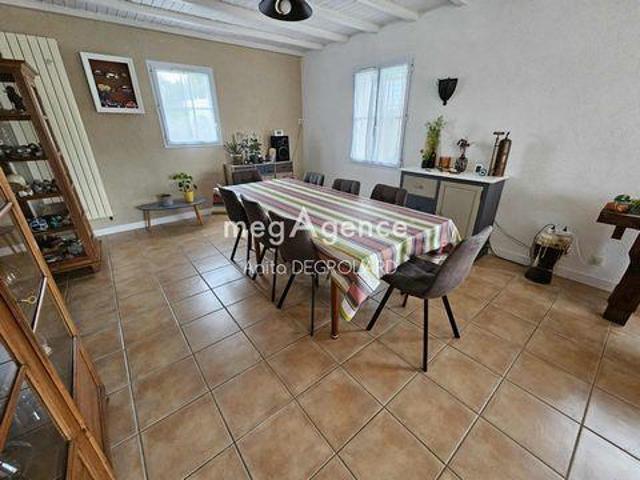 Villa 4 chambres, La Roche Pays de la Loire 85000 DS100455336