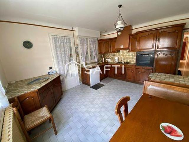 Villa 4 chambres, La Roche Pays de la Loire 85000 DS100733888