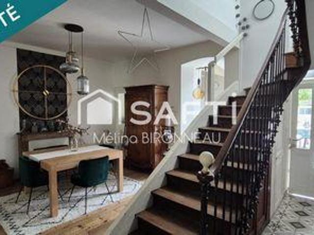 Villa 4 chambres, La Roche Pays de la Loire 85000 DS102472806
