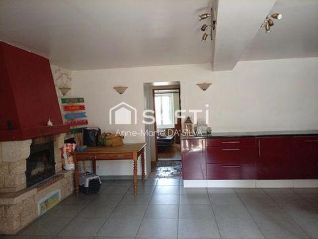 Villa 4 chambres, La Trimouille Poitou 86290 ES102439687