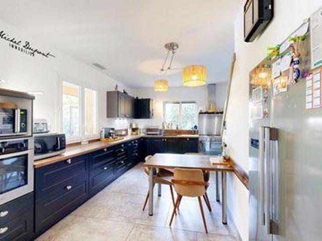 Villa 4 chambres, Le Buisson Aquitaine 24480 ELS105627241