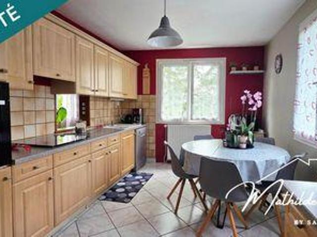 Villa 4 chambres, Le Broc Auvergne 63500 DS101520662