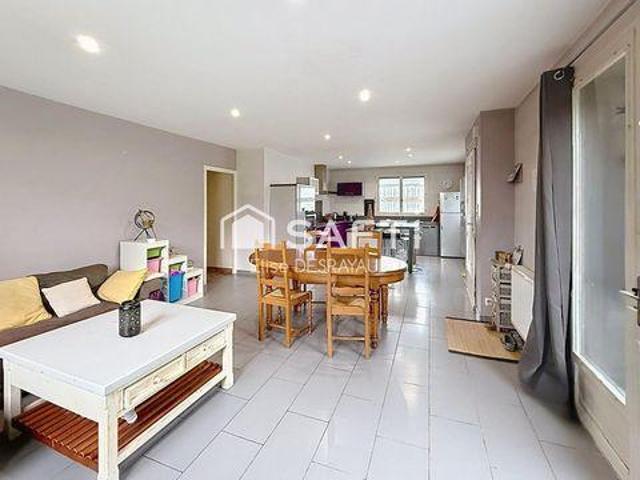 Villa 4 chambres, Leynes Bourgogne 71570 DLS103122745