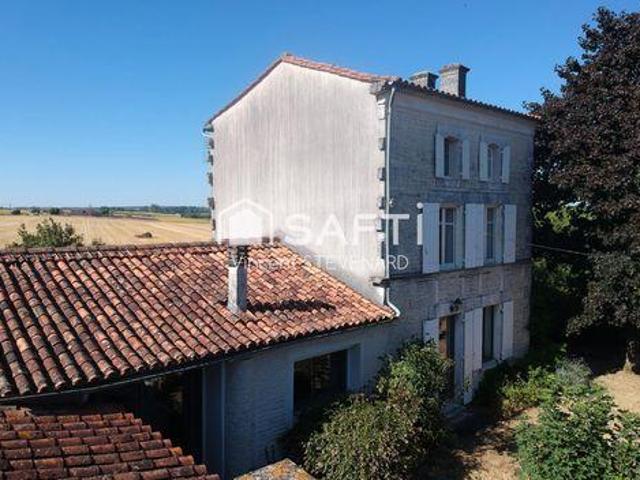 Villa 4 chambres, Ligne Poitou 16140 ES101025021