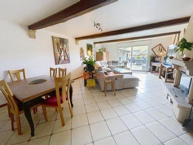 Villa 4 chambres, Poix Champagne 08430 DLS105363048