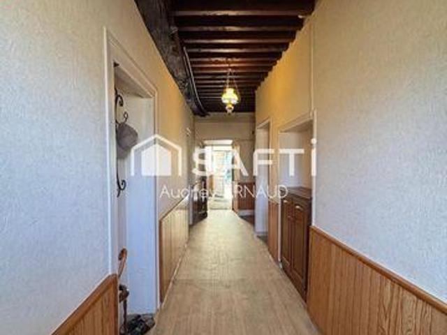 Villa 4 chambres, Pontaumur Auvergne 63380 DLS105572972