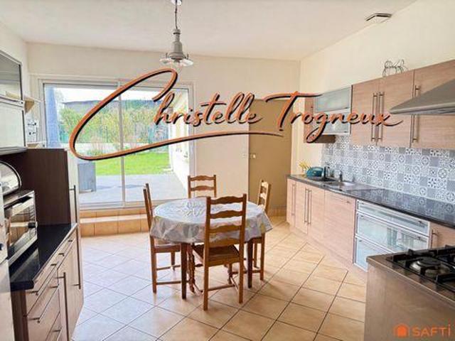 Villa 4 chambres, Querrieu Picardie 80115 DS100916429