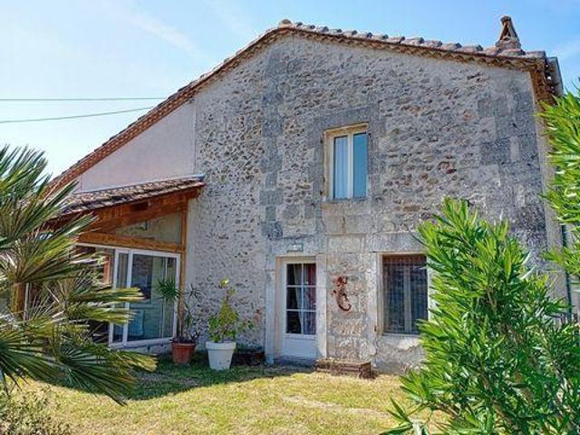 Villa 4 chambres, Rougnac Poitou 16320 DS103155901