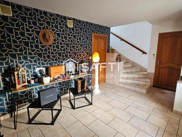 Villa 4 chambres, Saint Auvergne 03500 ES98386379