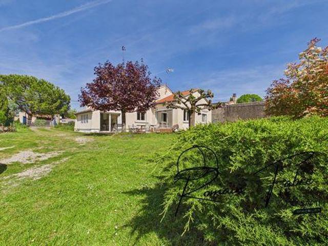Villa 4 chambres, Saint Aquitaine 33390 ELS105556573