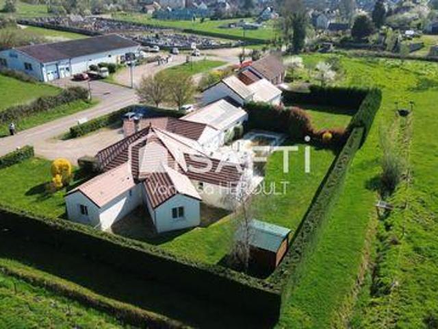 Villa 4 chambres, Saint Bourgogne 58330 DS100613905