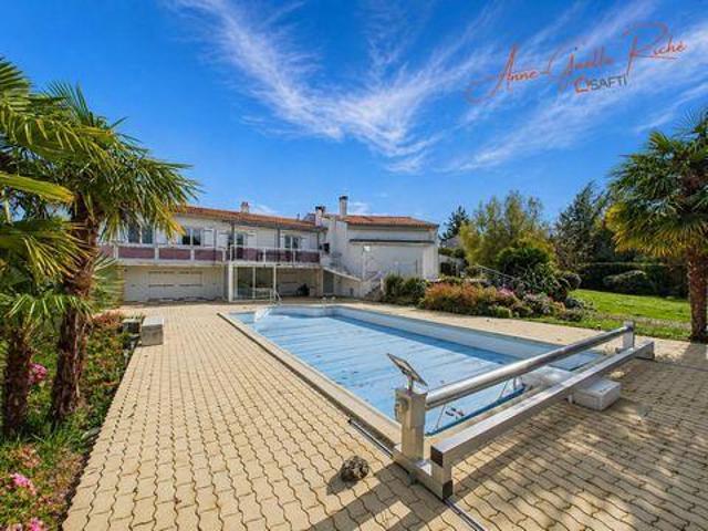 Villa 4 chambres, Saint Poitou 17350 DS99289904