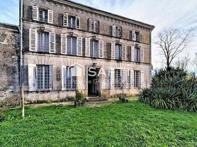 Villa 4 chambres, Saint Poitou 17800 DS100223811