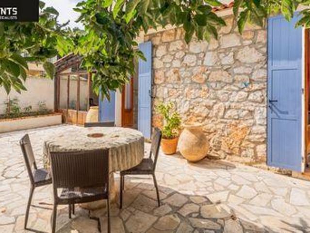 Villa 4 chambres, Saint Provence 06230 ES105139204