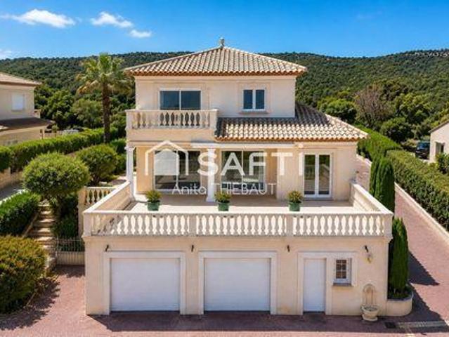 Villa 4 chambres, Saint Provence 83370 DLS102857123