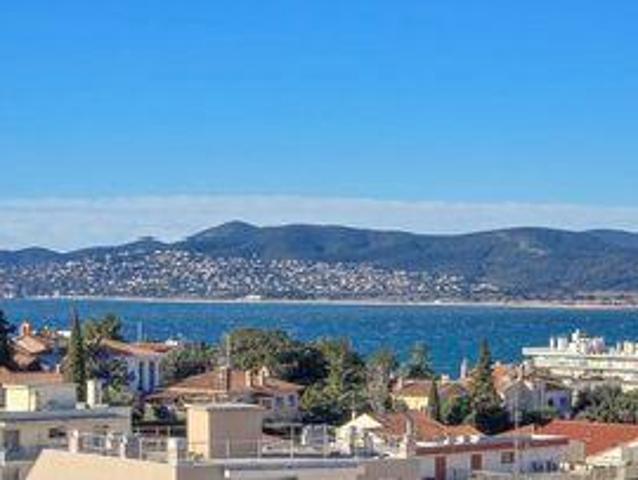 Villa 4 chambres, Saint Provence 83530 DLS89894824