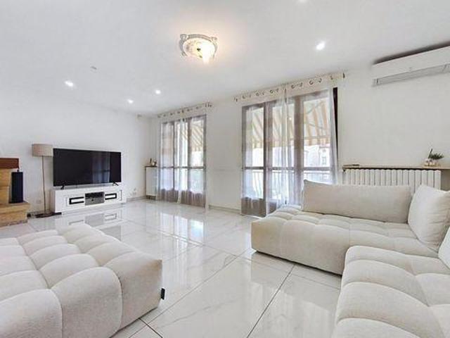 Villa 4 chambres, Saint Rhône 42400 DS103343252