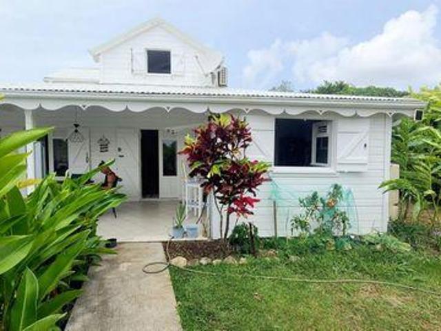 Villa 4 chambres, Sainte Rhône 97228 DS99836317