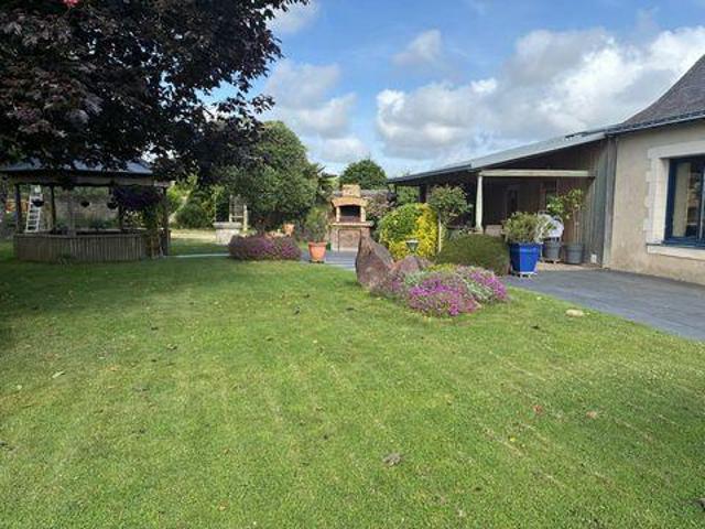 Villa 4 chambres, Segre En Anjou Bleu Pays de la Loire 49500 DS99888047