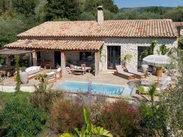 Villa 4 chambres, Tourrettes Provence 06140 ES101779243