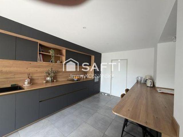Villa 4 chambres, Valdivienne Poitou 86300 ES105866254