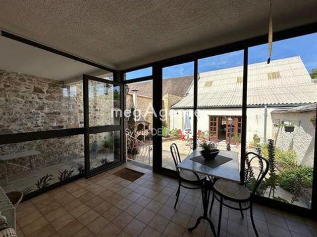 Villa 4 chambres, Villeblevin Bourgogne 89340 DS103846149