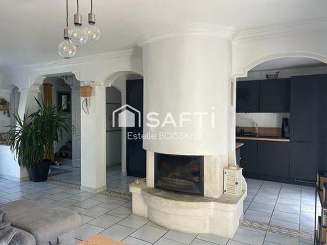 Villa 4 chambres, Vire Normandie Basse 14500 DLS105656414