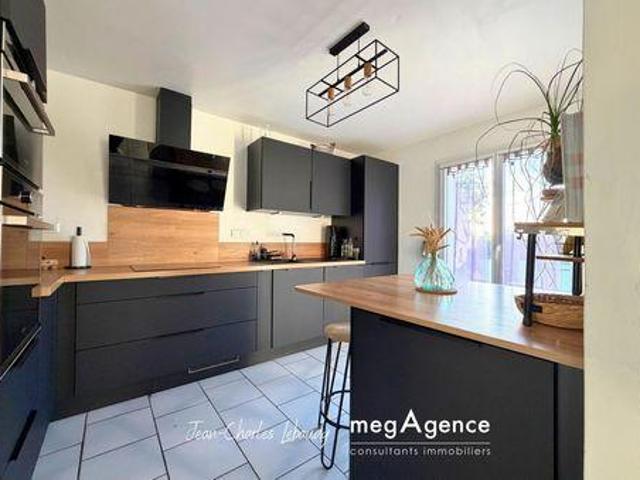 Villa 4 chambres, Vire Normandie Basse 14500 DLS105656684