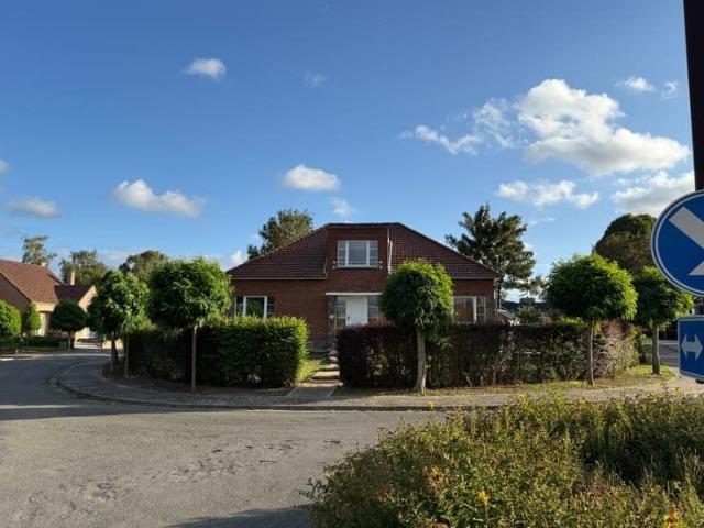 villa 4 façades, quartier résidentiel calme, prox. Nivelles