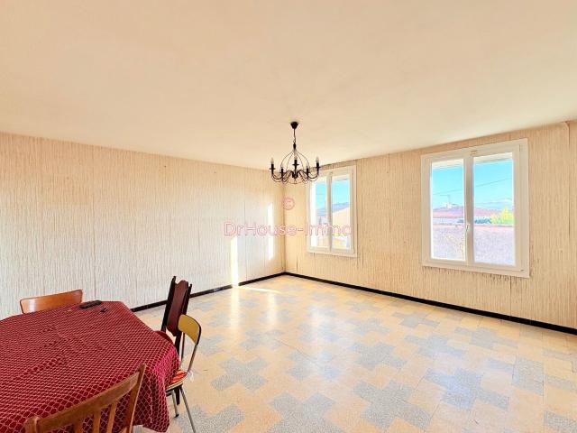 Villa 4 faces de plain pied et garage
