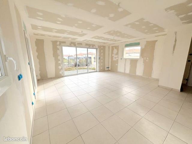 Villa 4 pièces 90 m²