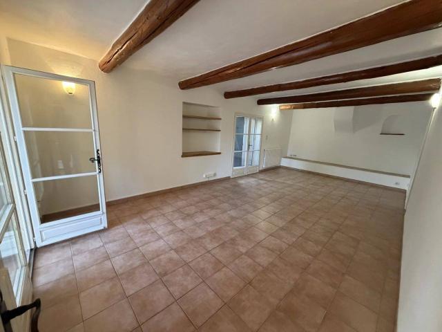 Villa 4 pièces climatisée 108 m² avec jardin / Entre Puyricard e