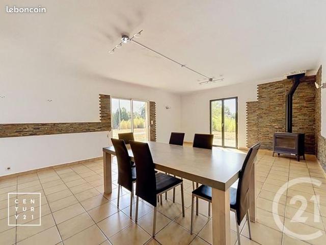 Villa 4 pièces 137 m²