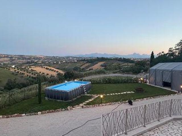 Villa 5 camere da letto, Tortoreto Abruzzo 64018 ELS104294938