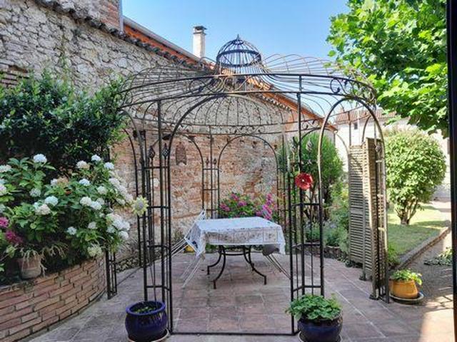 Villa 5 chambres, Malause Midi Pyrénées 82200 ES96326795