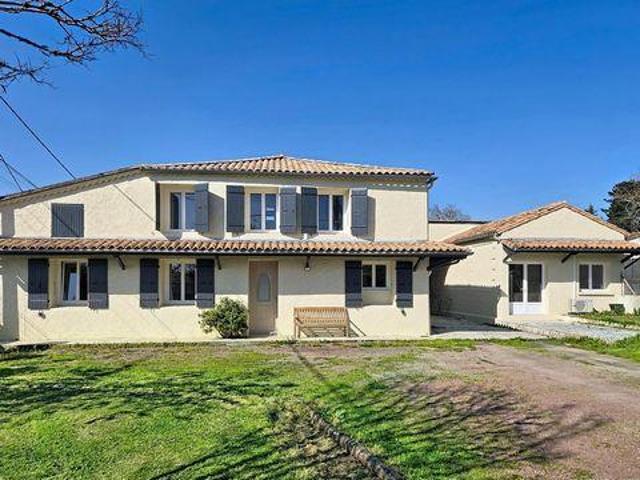 Villa 5 chambres, Montendre Poitou 17130 DS100683298