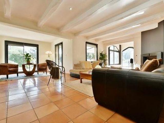 Villa 5 chambres, Nîmes Languedoc 30000 ES100057124