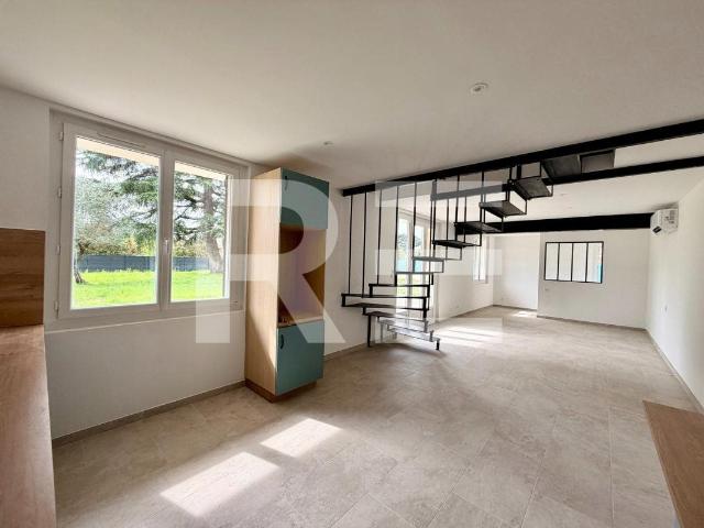 Villa 5 chambres avec studio indépendant et garage et grand. 150m² Cardet
