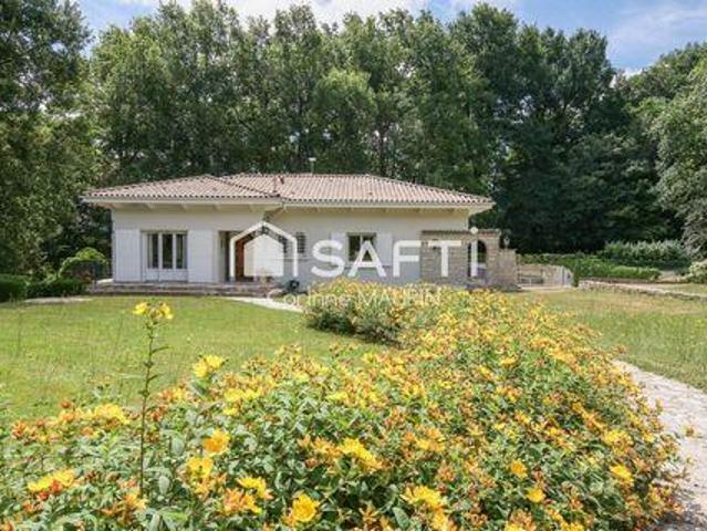 Villa 5 chambres, Barbezieux Poitou 16300 DS101230287