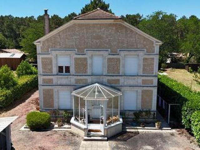 Villa 5 chambres, Casteljaloux Aquitaine 47700 DLS105312738