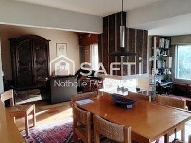 Villa 5 chambres, Chatellerault Poitou 86100 ES100851711